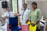 As a token of appreciation, students presented handmade cards and saplings to the doctors and medical staff.